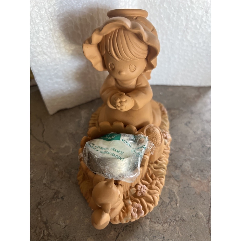 1995 Precious Moments Gardening Kneeling Girl Votive - Picture 2 of 5